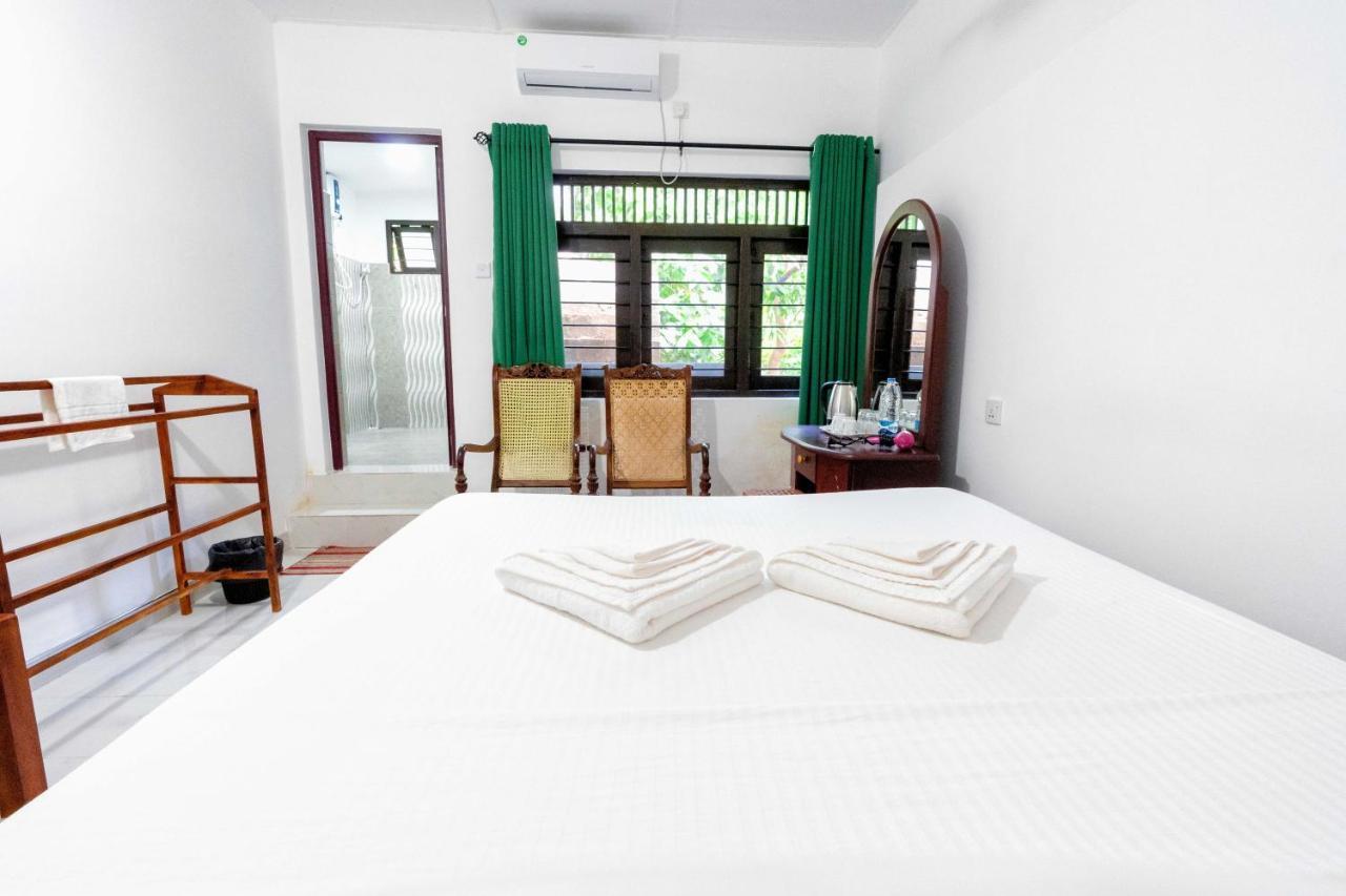 Water Front Home Stay And Resort Anuradhapura Zewnętrze zdjęcie
